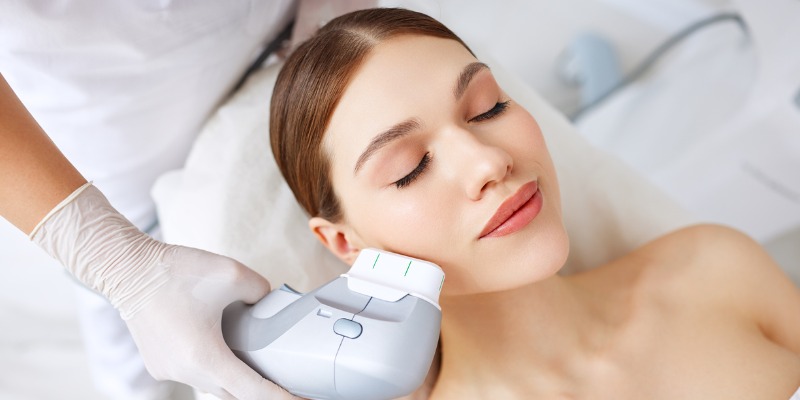 How Fat Freezing and HIFU Work Together? 4 book a personalised consultation of Fat Freezing and HIFU Together West Sussex