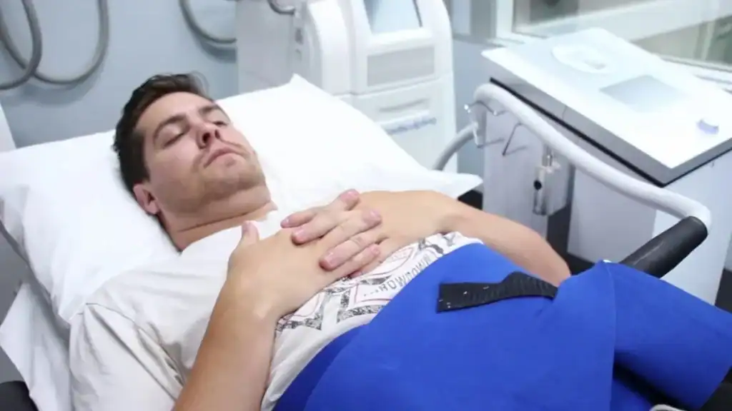 Transforming Bodies: Celebrity Success Stories and the Truth Behind Body Contouring 2 Image of male having body contouring West Sussex treatment